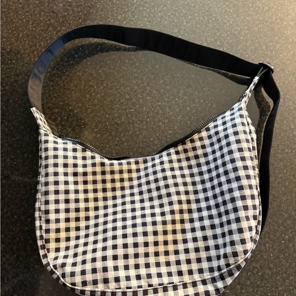 Baggu Medium Crescent Gingham